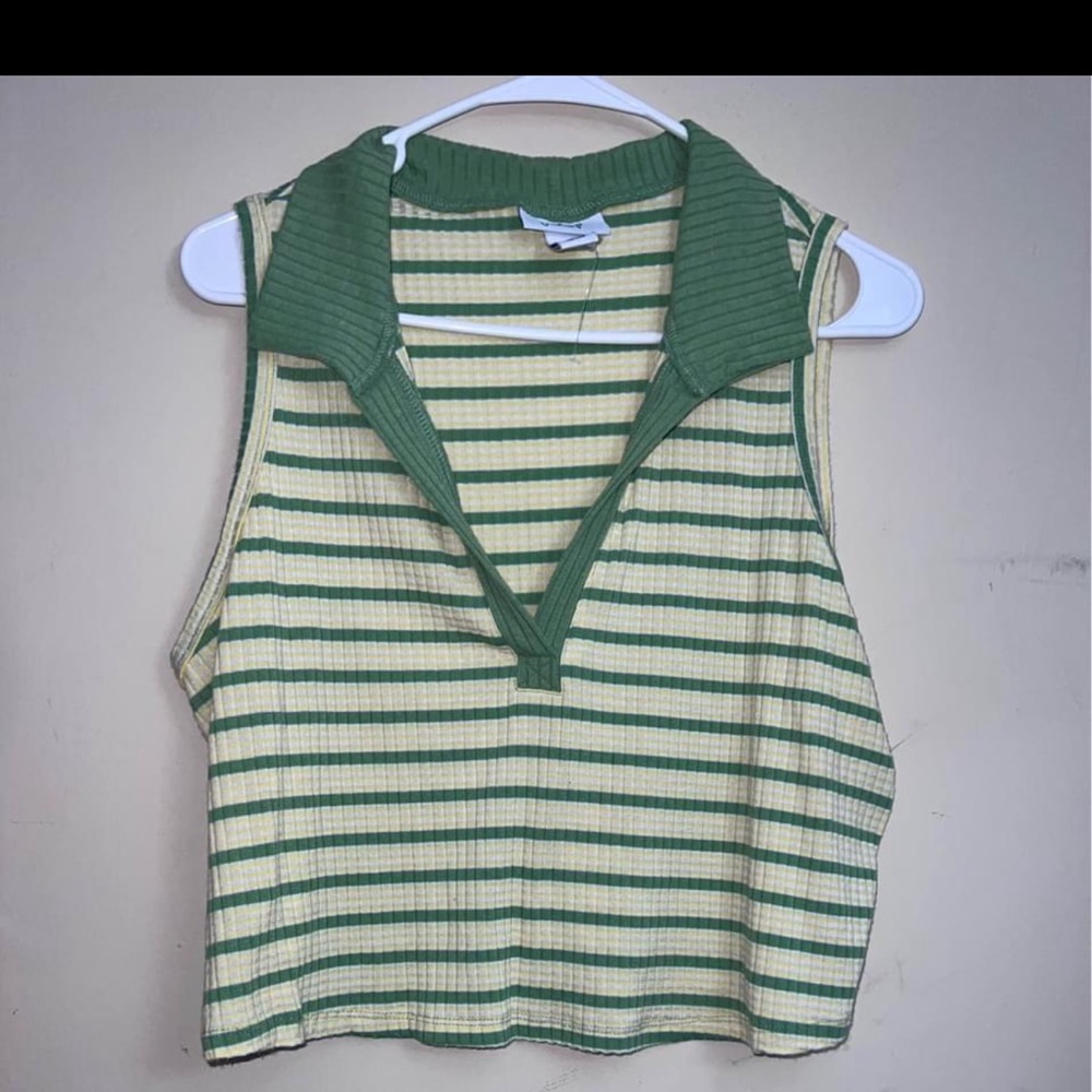 Stripped collard crop top